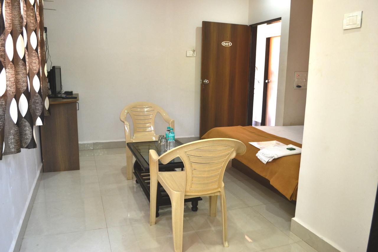 Hotel Prakruti Agro Farm Jawhār Exterior foto